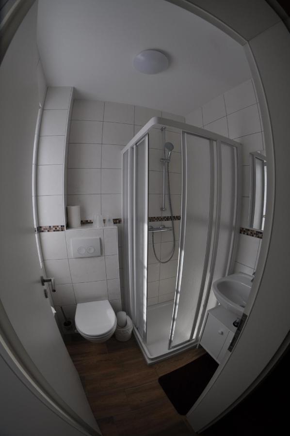 Ferienhaus Mueritzzauber / Eg-Appartement Marienfelde Ngoại thất bức ảnh
